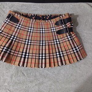 Burbery vivienne westwoodCheck Wool  Skirt with Buckle, Beige/Black/Red, Size S